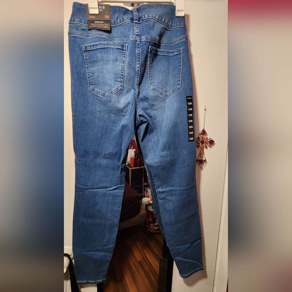 Torrid Jeggings - Picture 3 of 4
